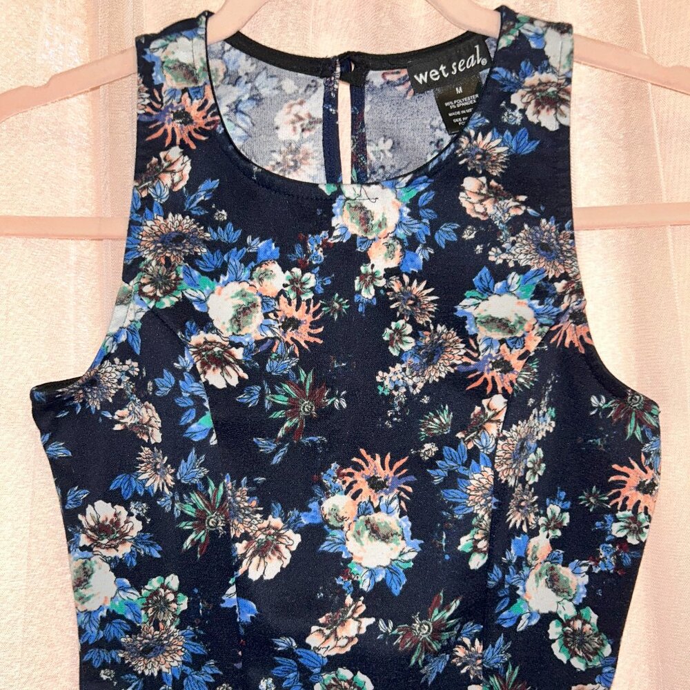 Wet Seal - Vintage - M - Floral - Crop Top